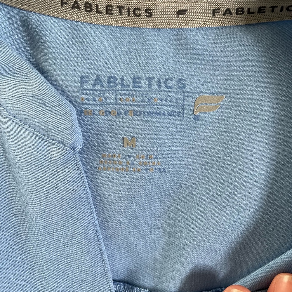 ❌SOLD❌Fabletics Scrubs - Picture 4 of 7